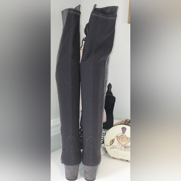 Stuart Weitzman Grey/Black Pointed Toe Suede & Stretch Tall Boot Pre-owned - Picture 7 of 9